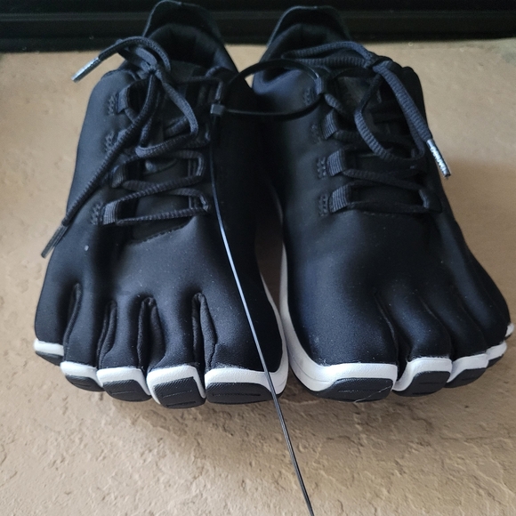 Peluva Strand Lightweight Men's Five Toe Shoes Size US 8.5 - Picture 5 of 9